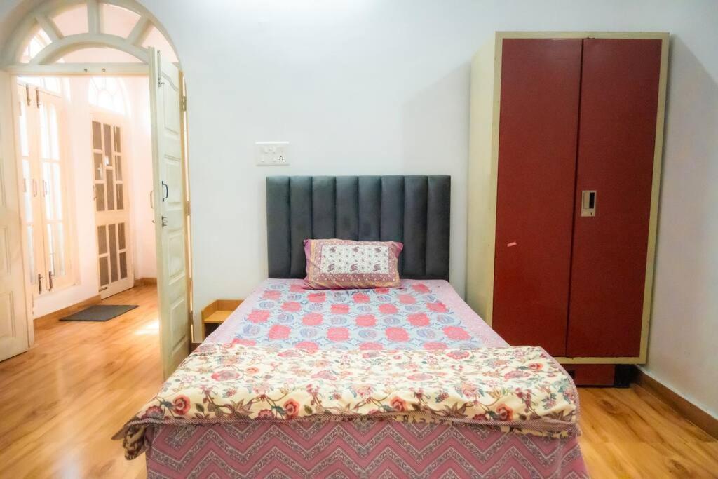 Blue Door Villa By Homeyhuts Rājpur Екстериор снимка