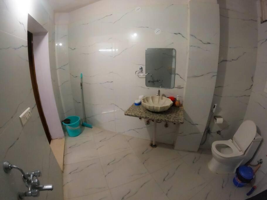 Blue Door Villa By Homeyhuts Rājpur Екстериор снимка