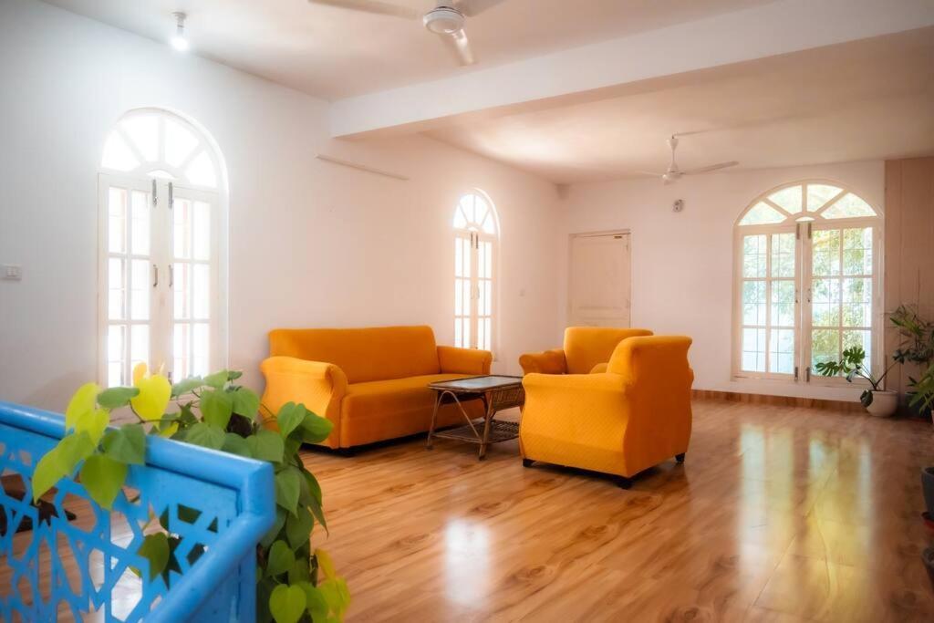 Blue Door Villa By Homeyhuts Rājpur Екстериор снимка