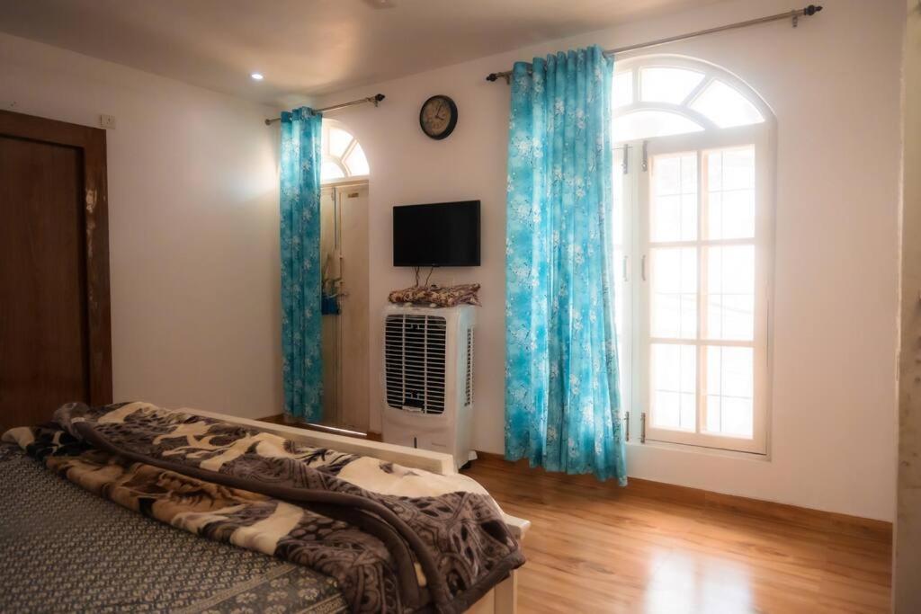 Blue Door Villa By Homeyhuts Rājpur Екстериор снимка