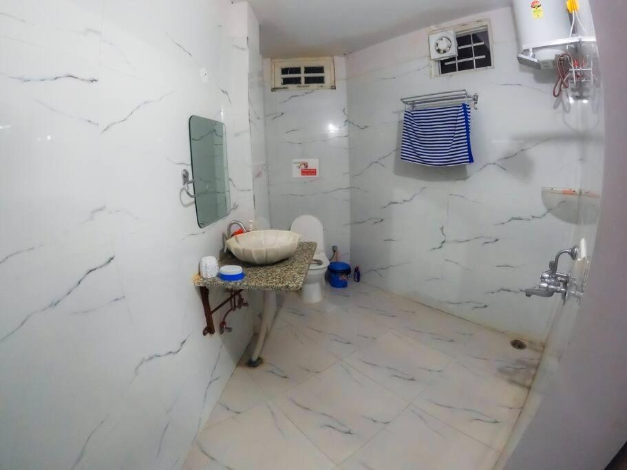 Blue Door Villa By Homeyhuts Rājpur Екстериор снимка