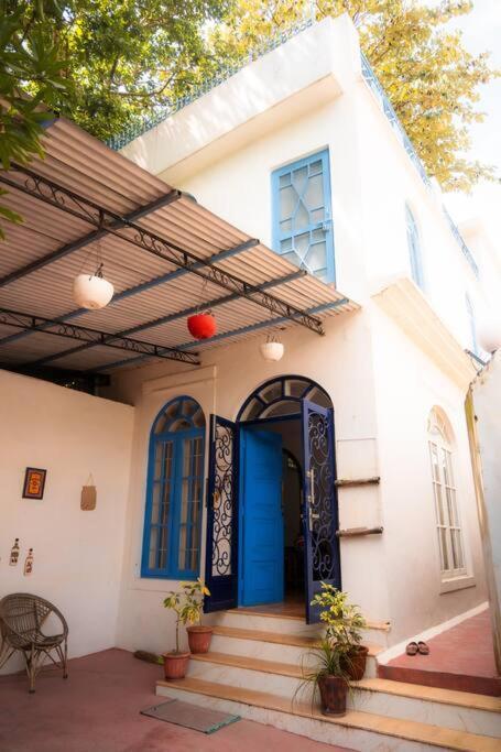 Blue Door Villa By Homeyhuts Rājpur Екстериор снимка